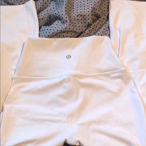 Lululemon crop leggings